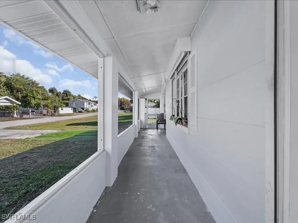 77 Glenmont Drive W North Fort Myers FL 33917