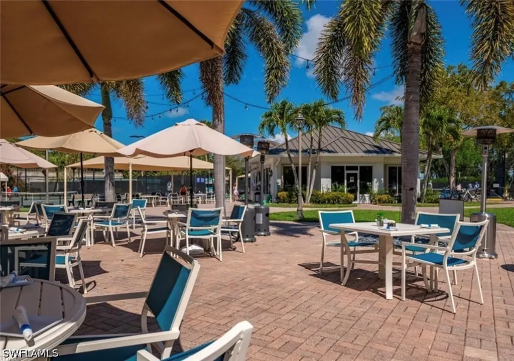 1610 Clermont Drive Naples FL 34109