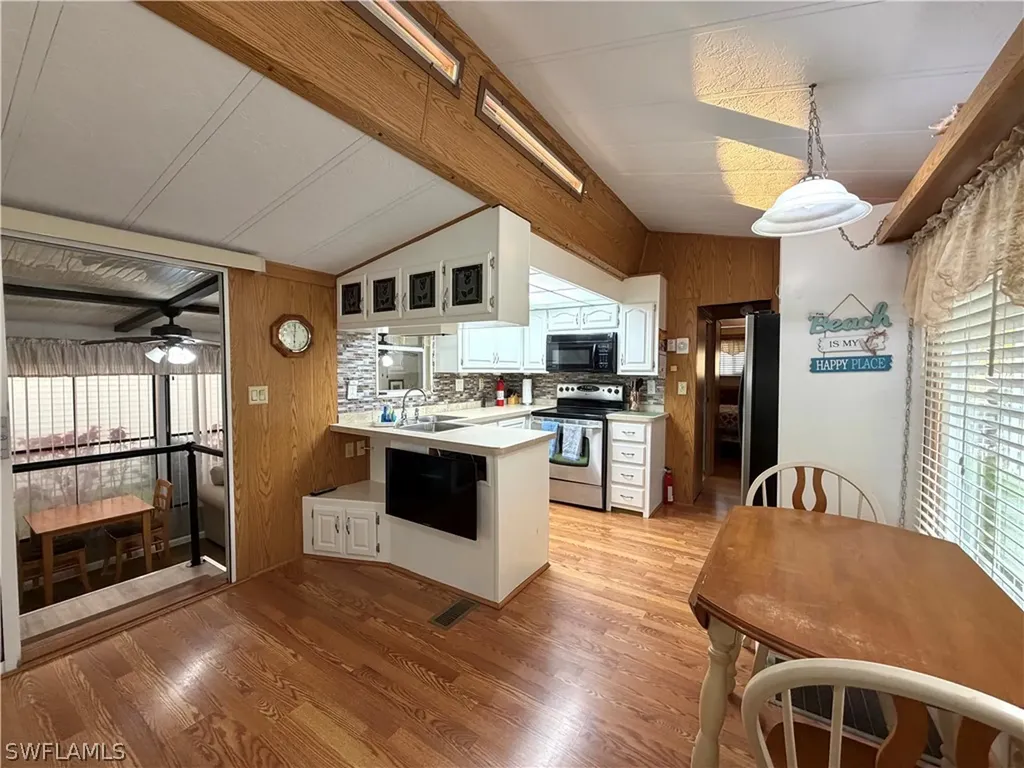 4710 Split Log Lane W Estero FL 33928