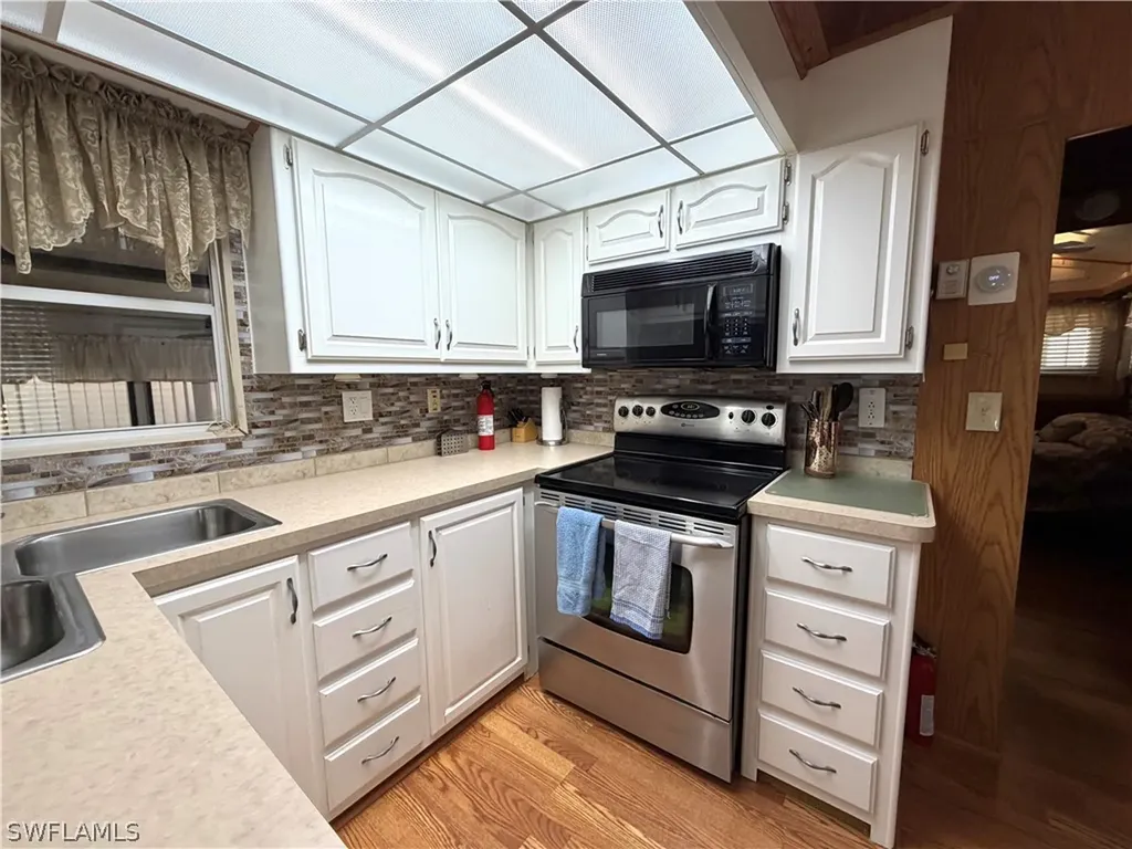 4710 Split Log Lane W Estero FL 33928