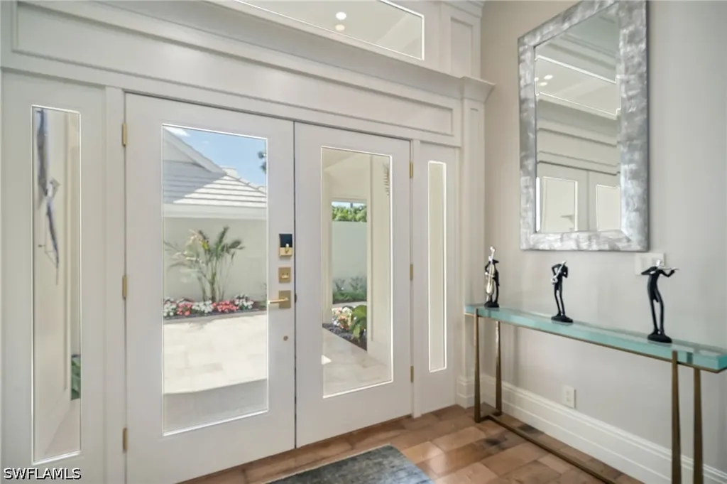 805 Lake Vista Court Naples FL 34108