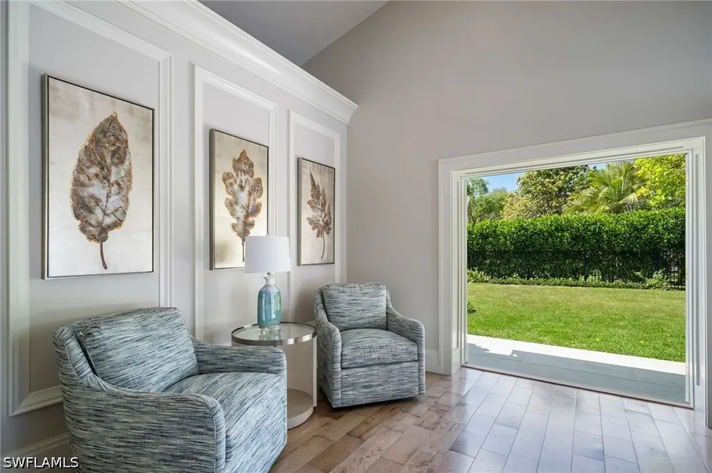 805 Lake Vista Court Naples FL 34108