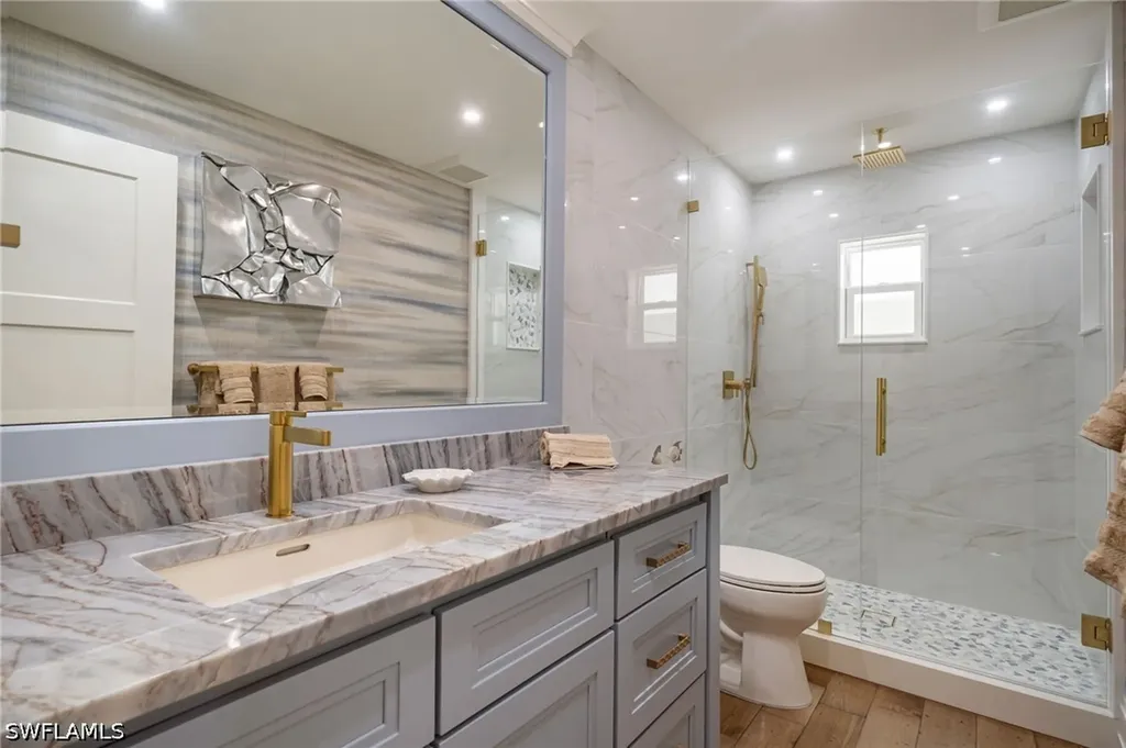 805 Lake Vista Court Naples FL 34108