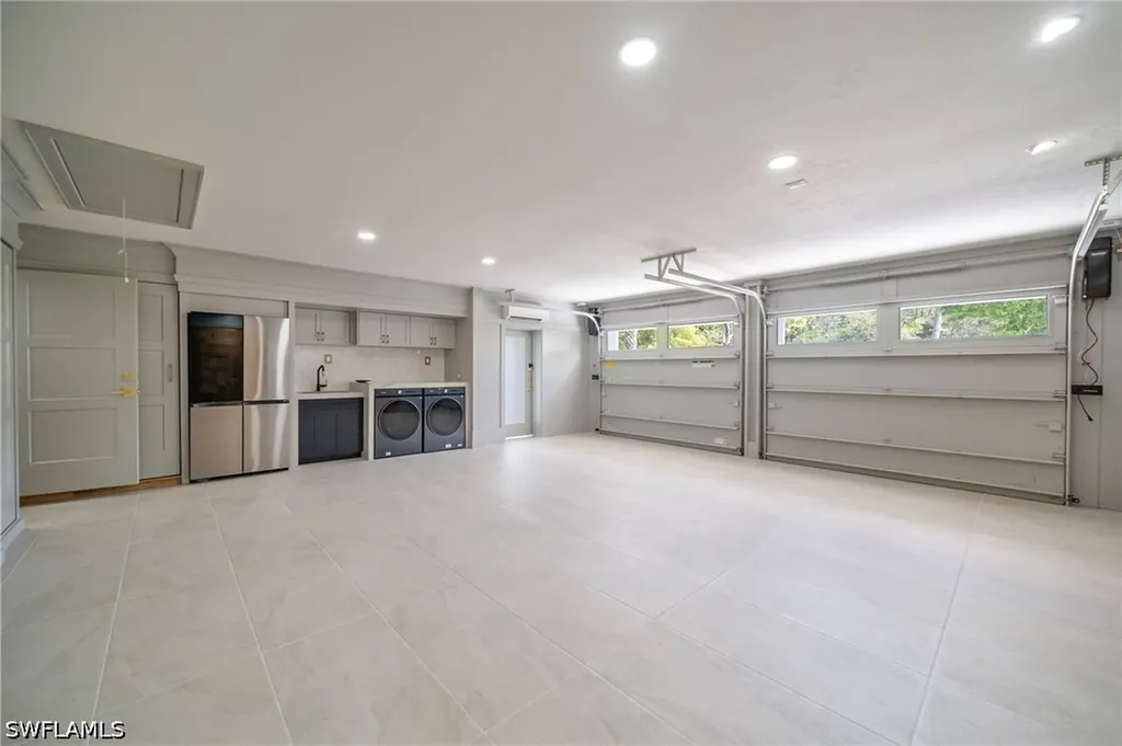 805 Lake Vista Court Naples FL 34108