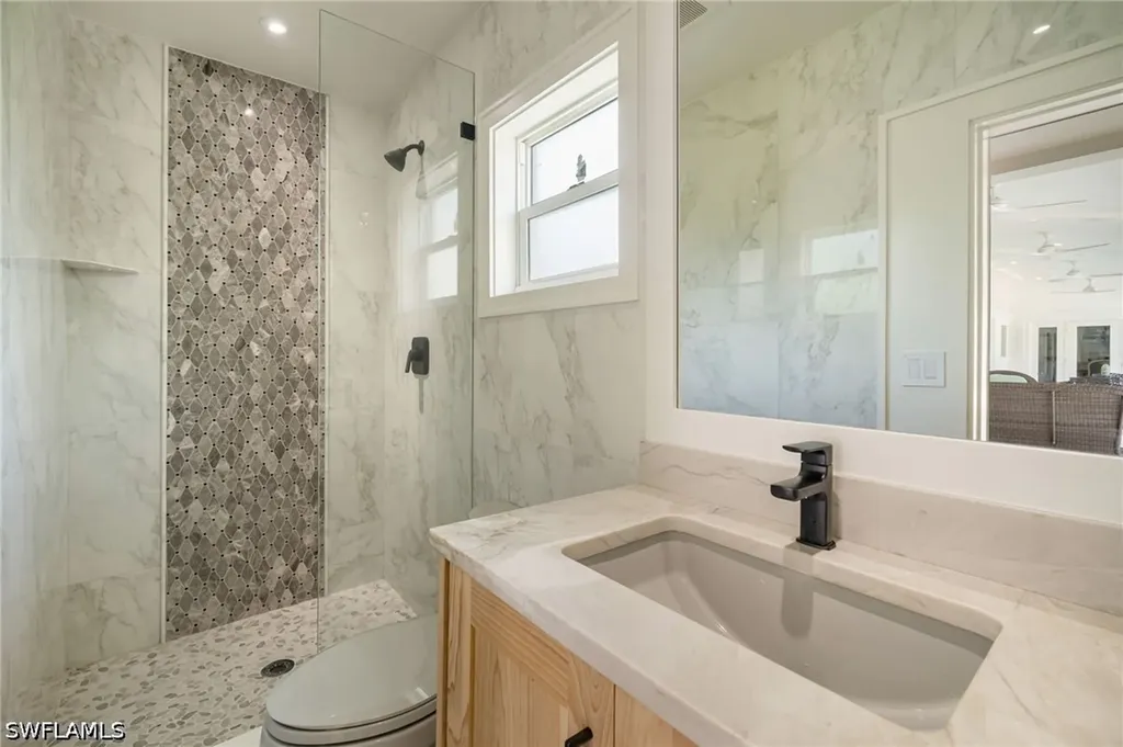 805 Lake Vista Court Naples FL 34108