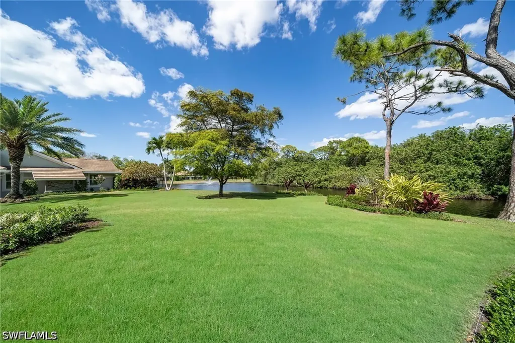 805 Lake Vista Court Naples FL 34108