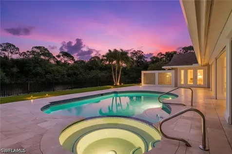 805 Lake Vista Court
