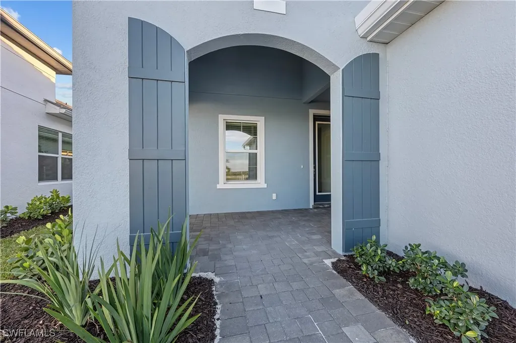 4580 Skysail Drive Naples FL 34120