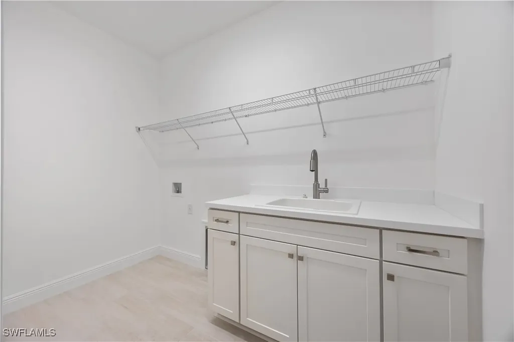 4580 Skysail Drive Naples FL 34120