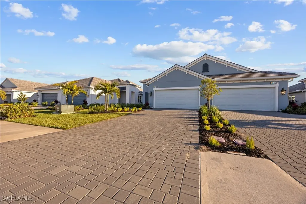 4580 Skysail Drive Naples FL 34120