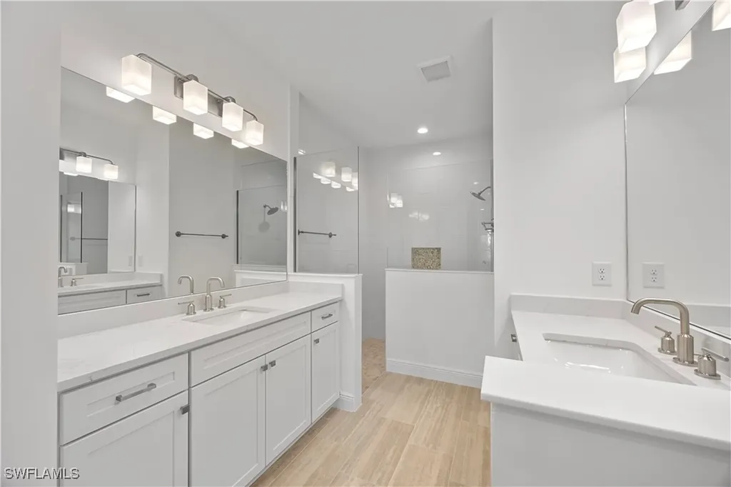 4580 Skysail Drive Naples FL 34120