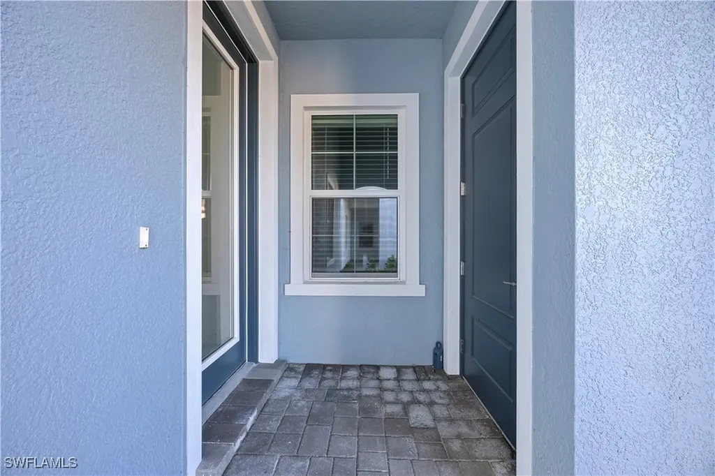 4580 Skysail Drive Naples FL 34120