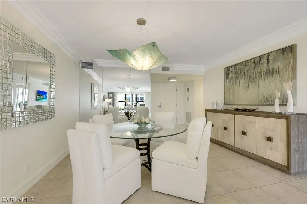 4451 Gulf Shore Boulevard N Naples FL 34103