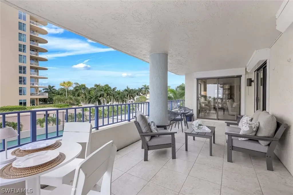 4451 Gulf Shore Boulevard N Naples FL 34103