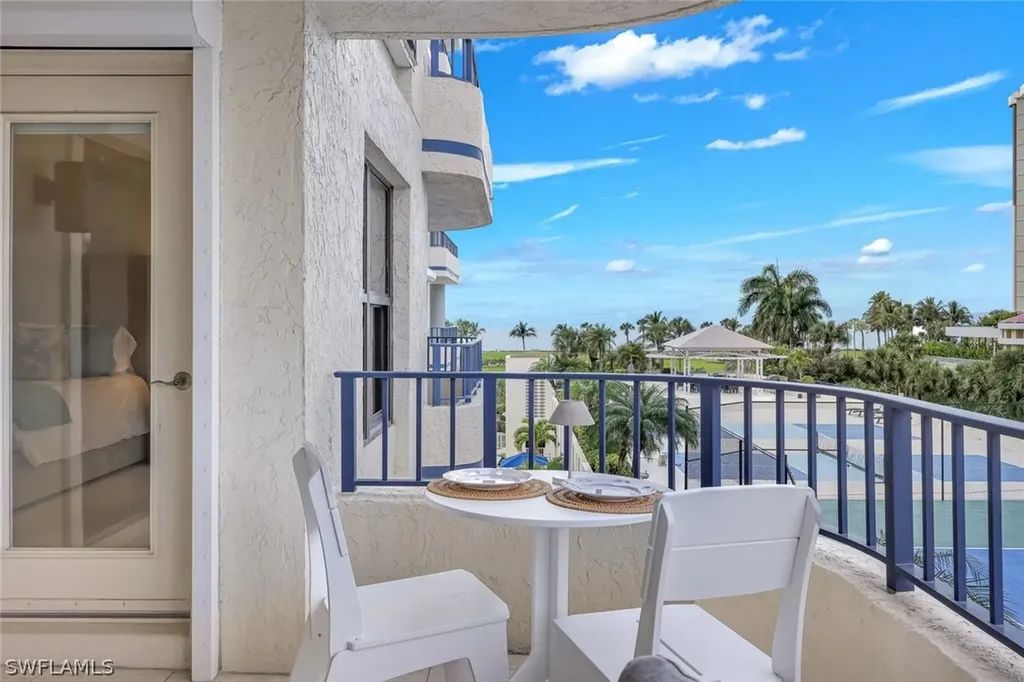 4451 Gulf Shore Boulevard N Naples FL 34103