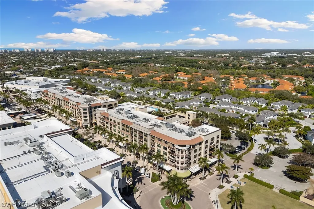 9123 Strada Place Naples FL 34108