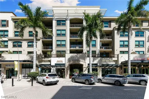9123 Strada Place Naples FL 34108
