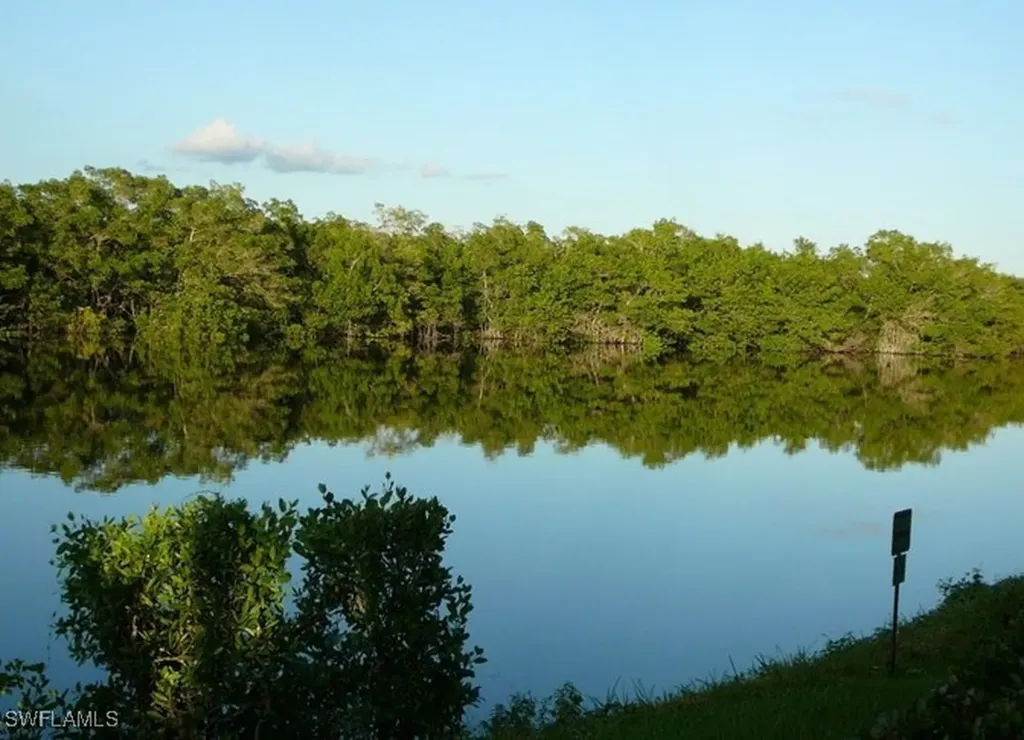 1315 Mainsail Drive Naples FL 34114
