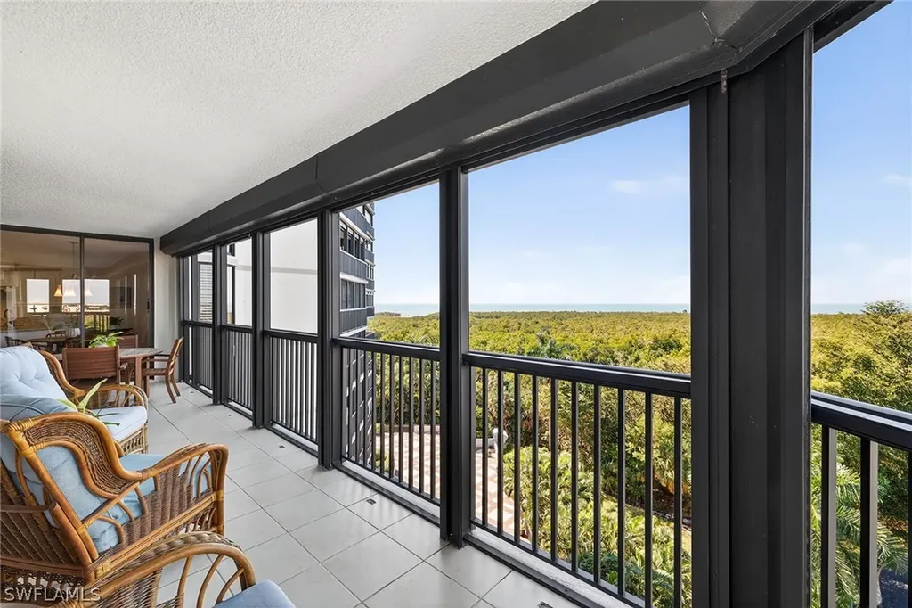 6075 Pelican Bay Boulevard Naples FL 34108