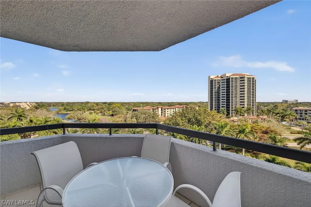 6075 Pelican Bay Boulevard Naples FL 34108