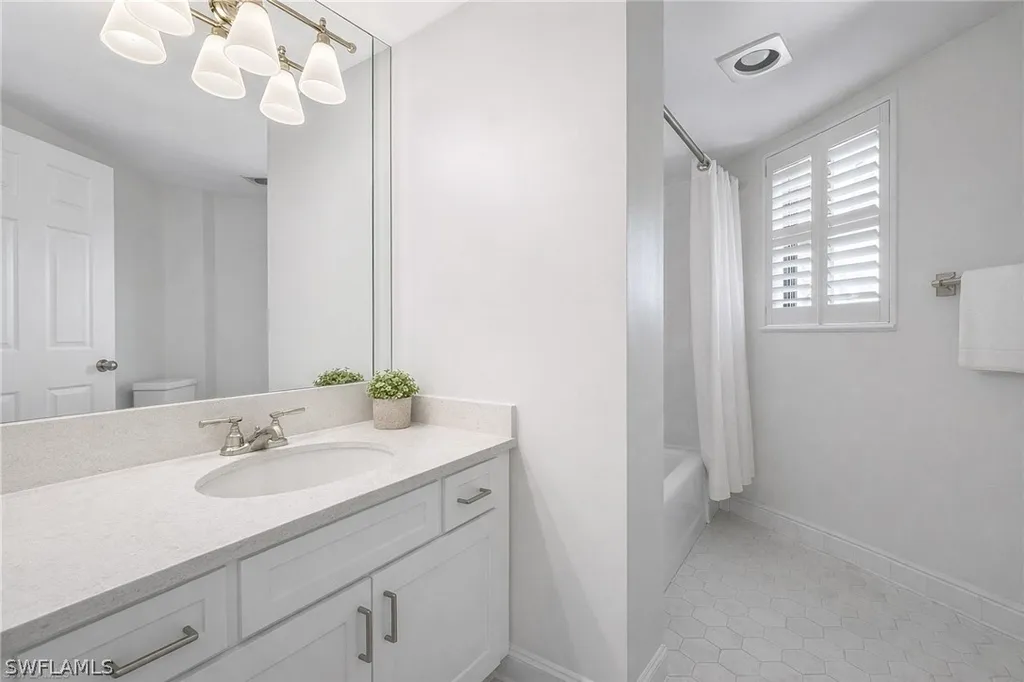 6075 Pelican Bay Boulevard Naples FL 34108