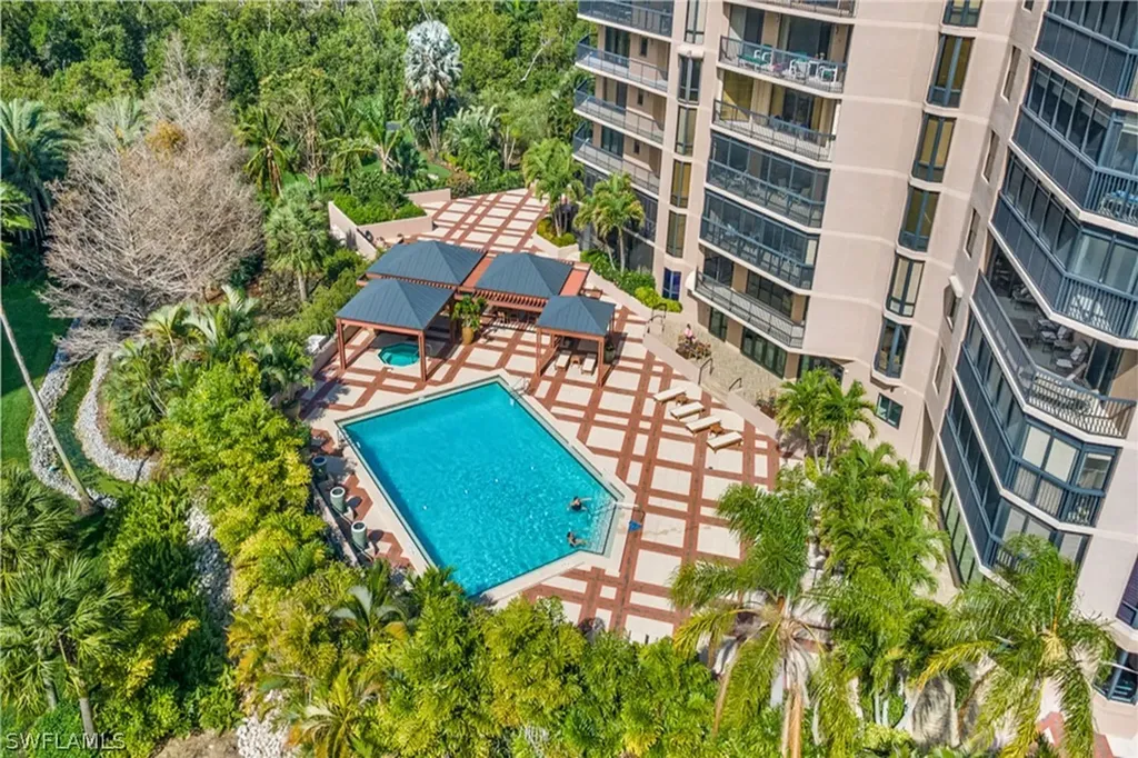 6075 Pelican Bay Boulevard Naples FL 34108