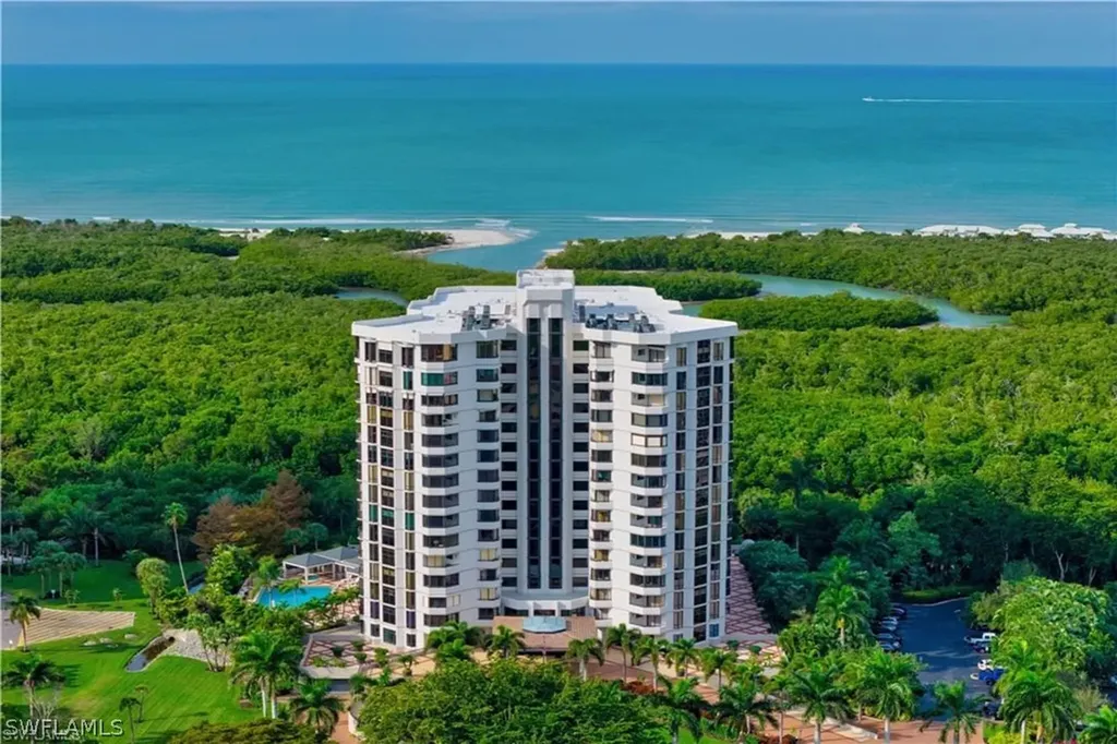 6075 Pelican Bay Boulevard Naples FL 34108