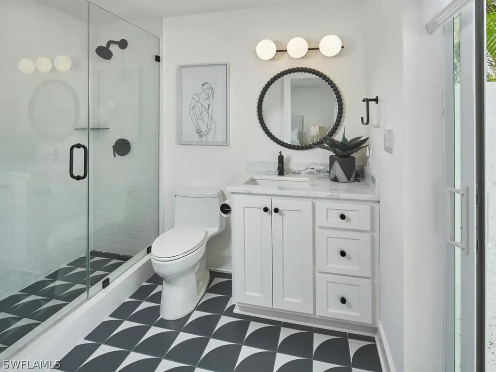 255 2nd Avenue S Naples FL 34102