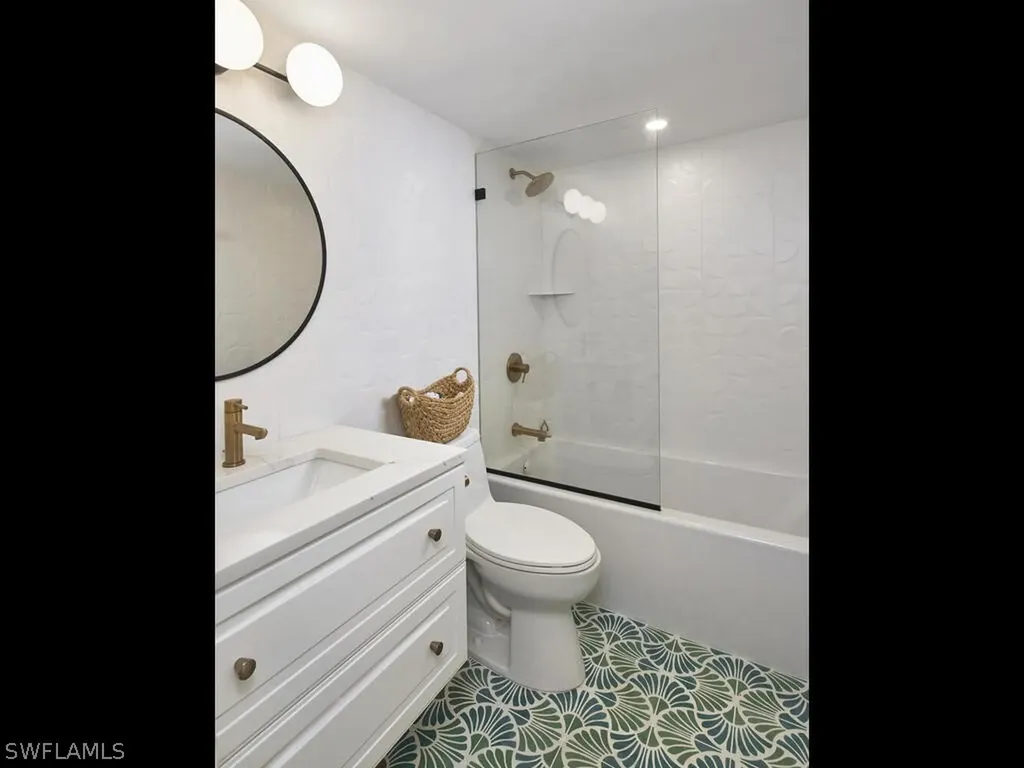 255 2nd Avenue S Naples FL 34102