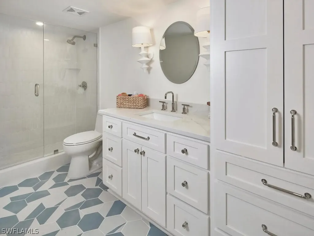 255 2nd Avenue S Naples FL 34102