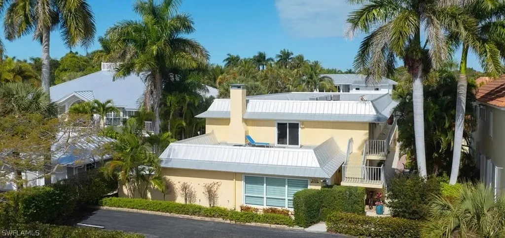 255 2nd Avenue S Naples FL 34102