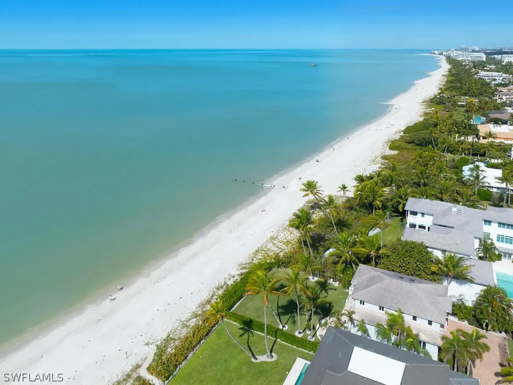 255 2nd Avenue S Naples FL 34102