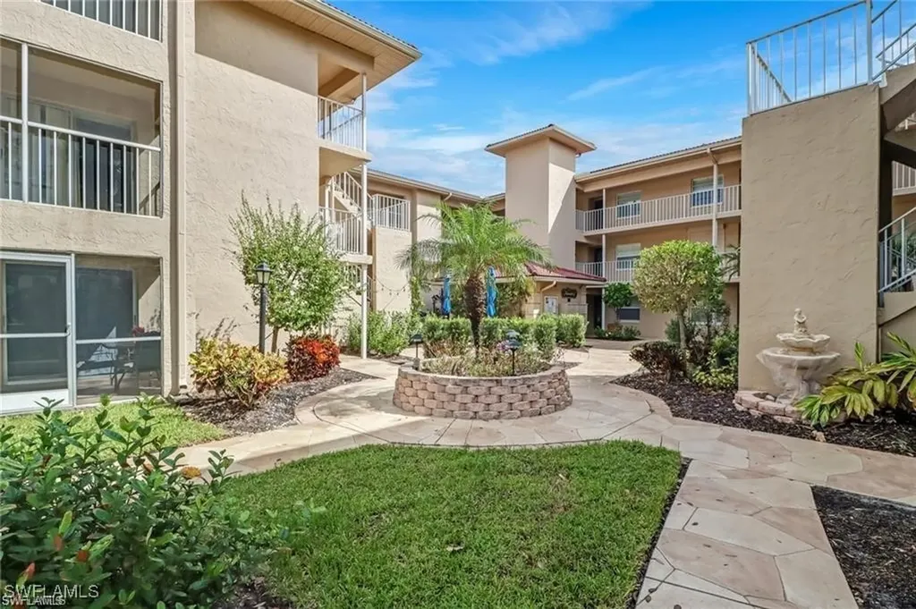1075 Foxfire Lane Naples FL 34104