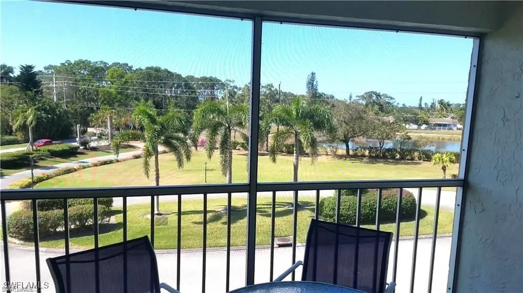 1075 Foxfire Lane Naples FL 34104