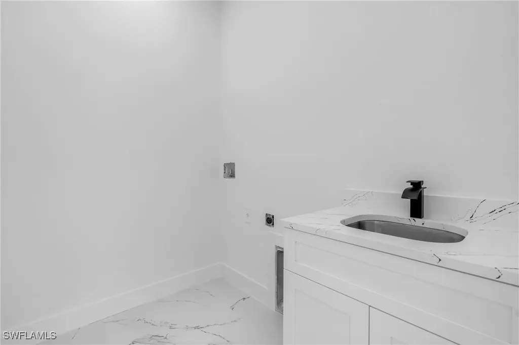 3418 8th Street SW Lehigh Acres FL 33976