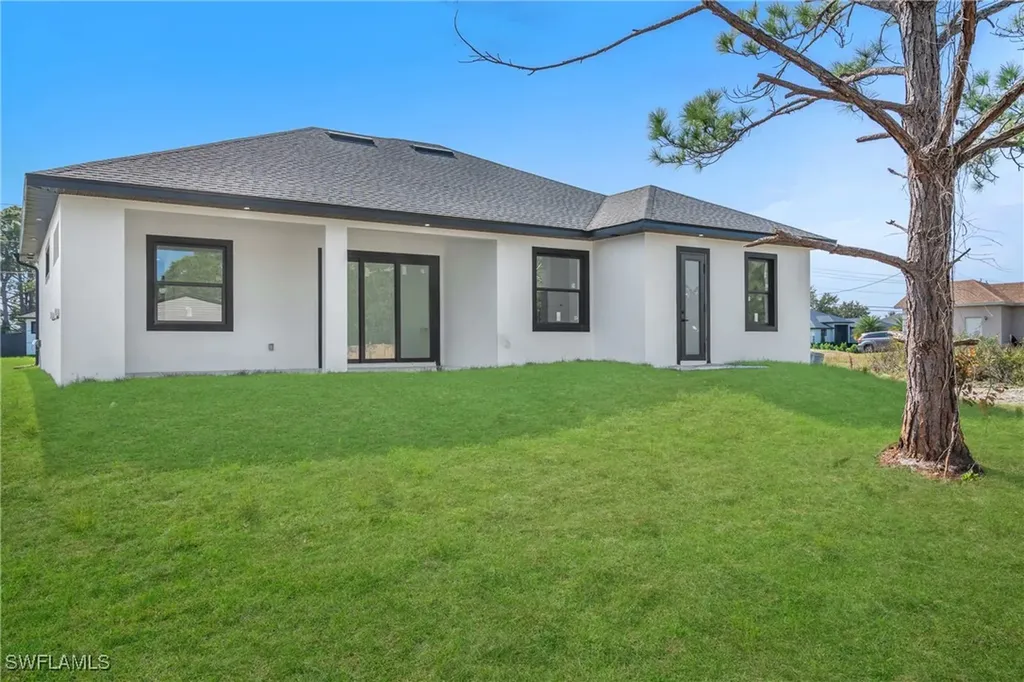 3418 8th Street SW Lehigh Acres FL 33976