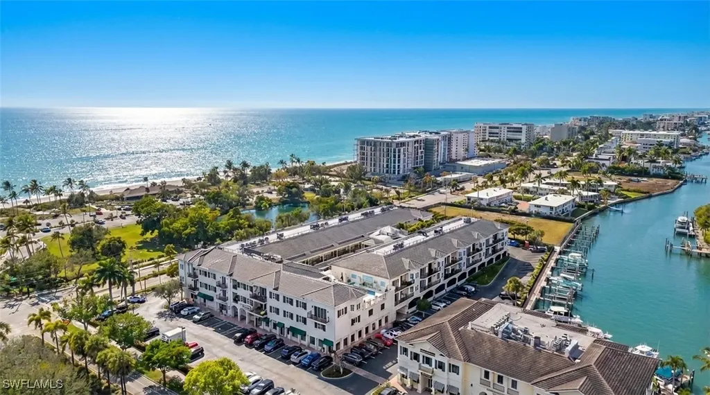 1400 Gulf Shore Boulevard N Naples FL 34102