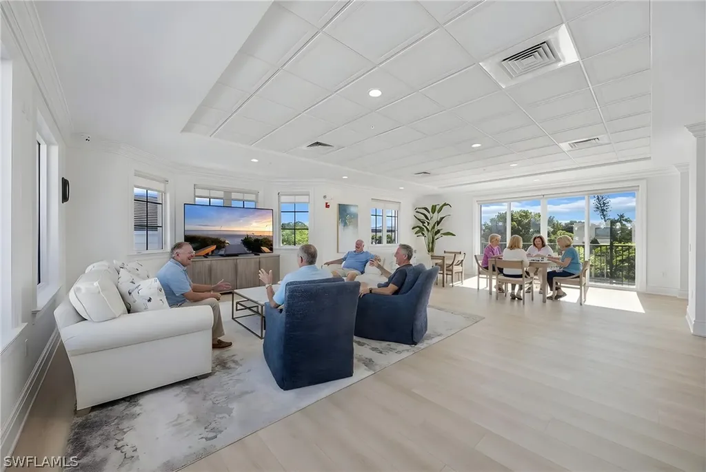 1400 Gulf Shore Boulevard N Naples FL 34102