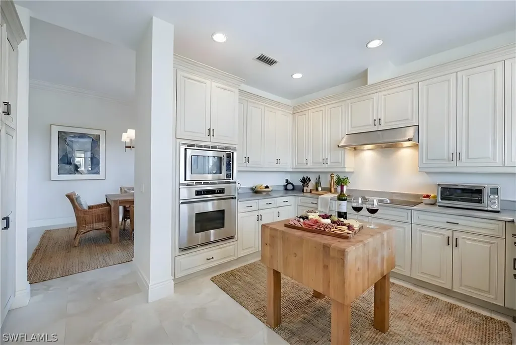 1400 Gulf Shore Boulevard N Naples FL 34102