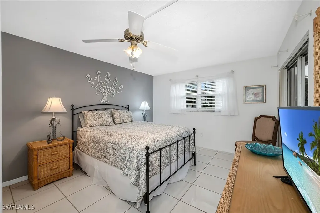 200 Valley Stream Drive Naples FL 34113