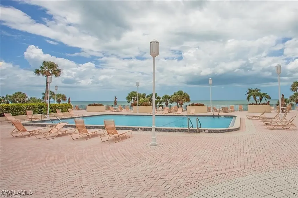 3215 Gulf Shore Boulevard N Naples FL 34103