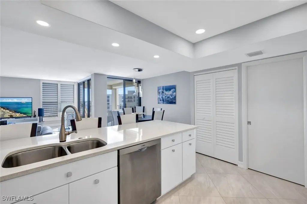 3215 Gulf Shore Boulevard N Naples FL 34103