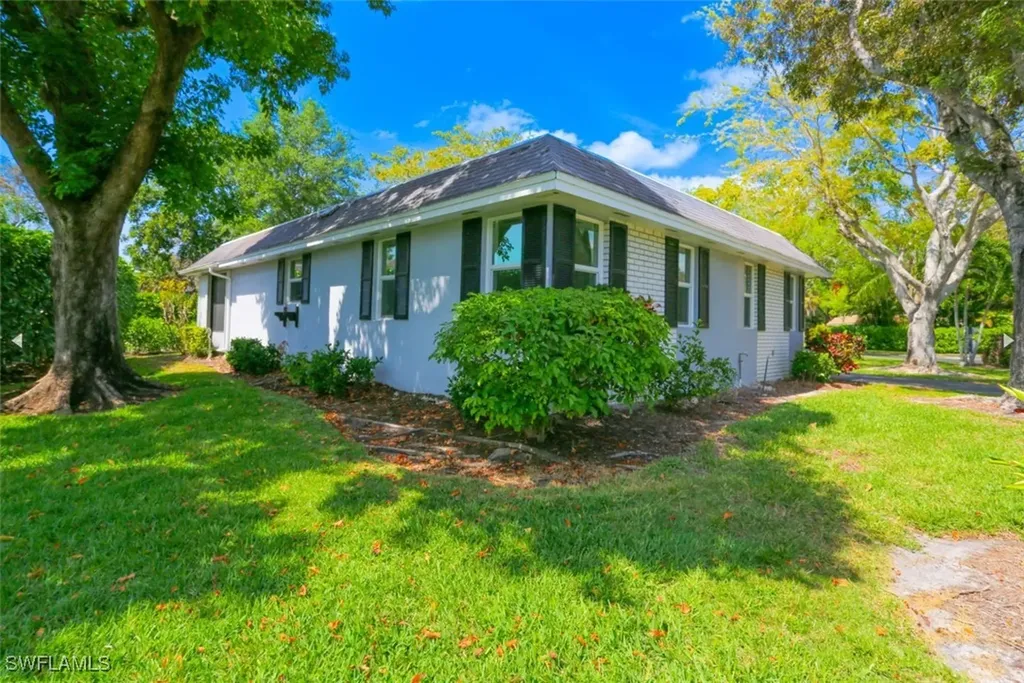 225 Georgetown Boulevard Naples FL 34112