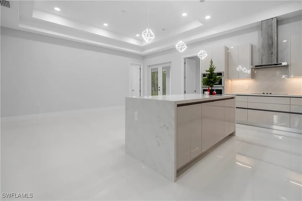 3433 66th Avenue NE Naples FL 34120