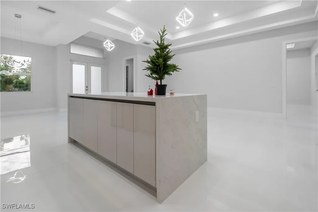 3433 66th Avenue NE Naples FL 34120