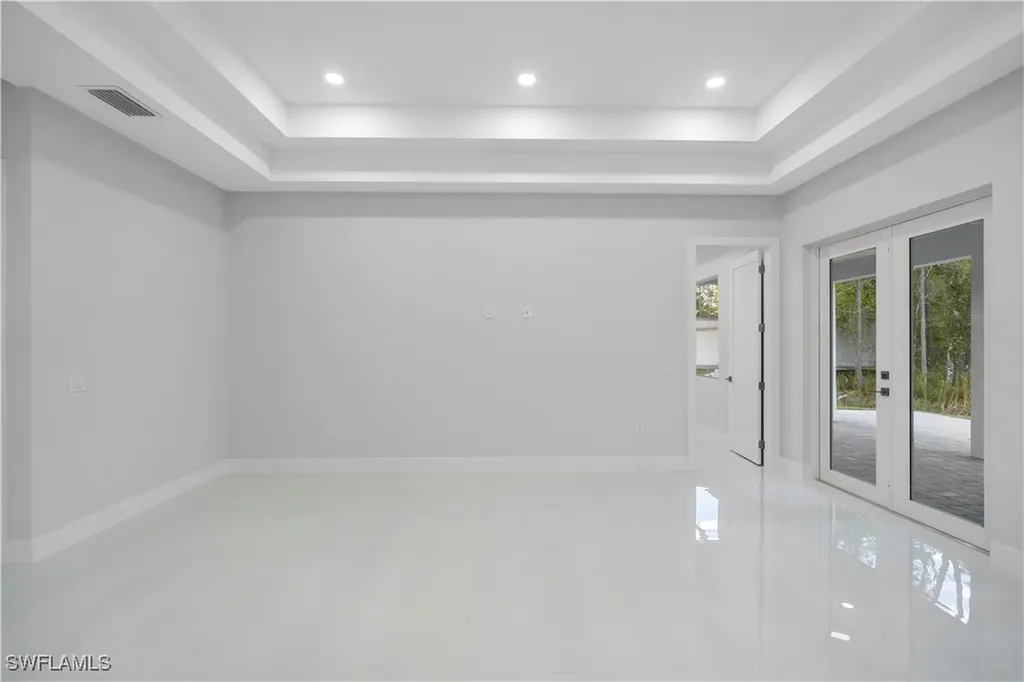 3433 66th Avenue NE Naples FL 34120