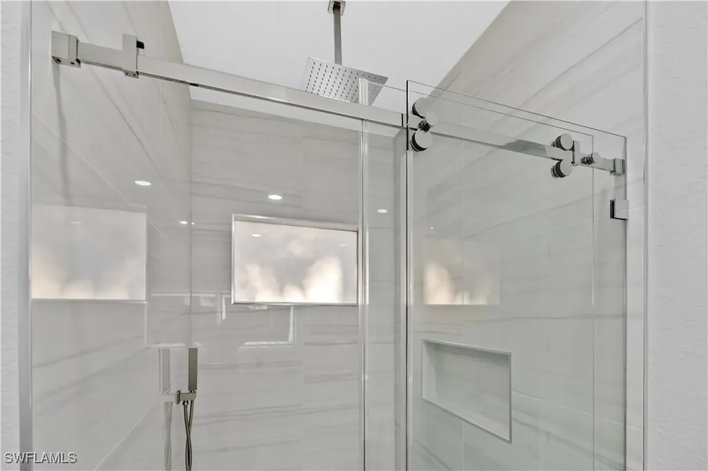 3433 66th Avenue NE Naples FL 34120