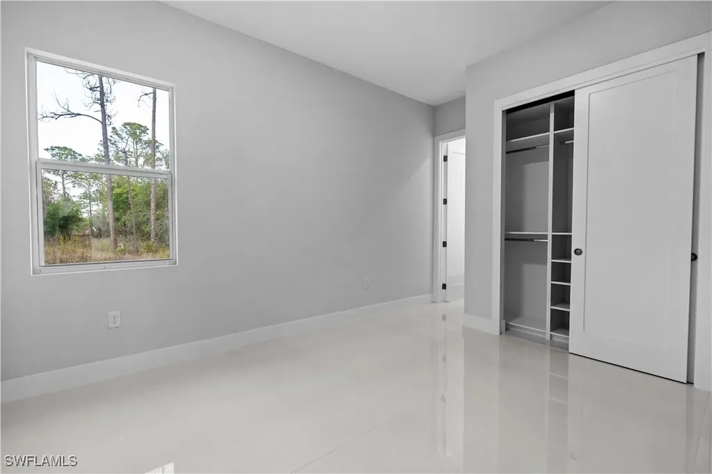 3433 66th Avenue NE Naples FL 34120