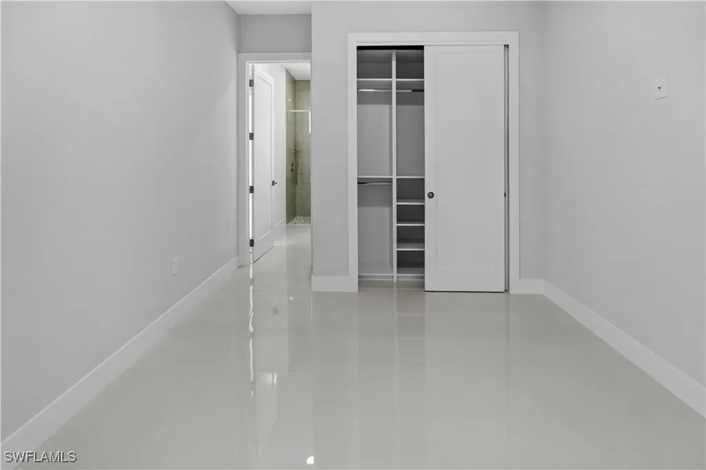 3433 66th Avenue NE Naples FL 34120