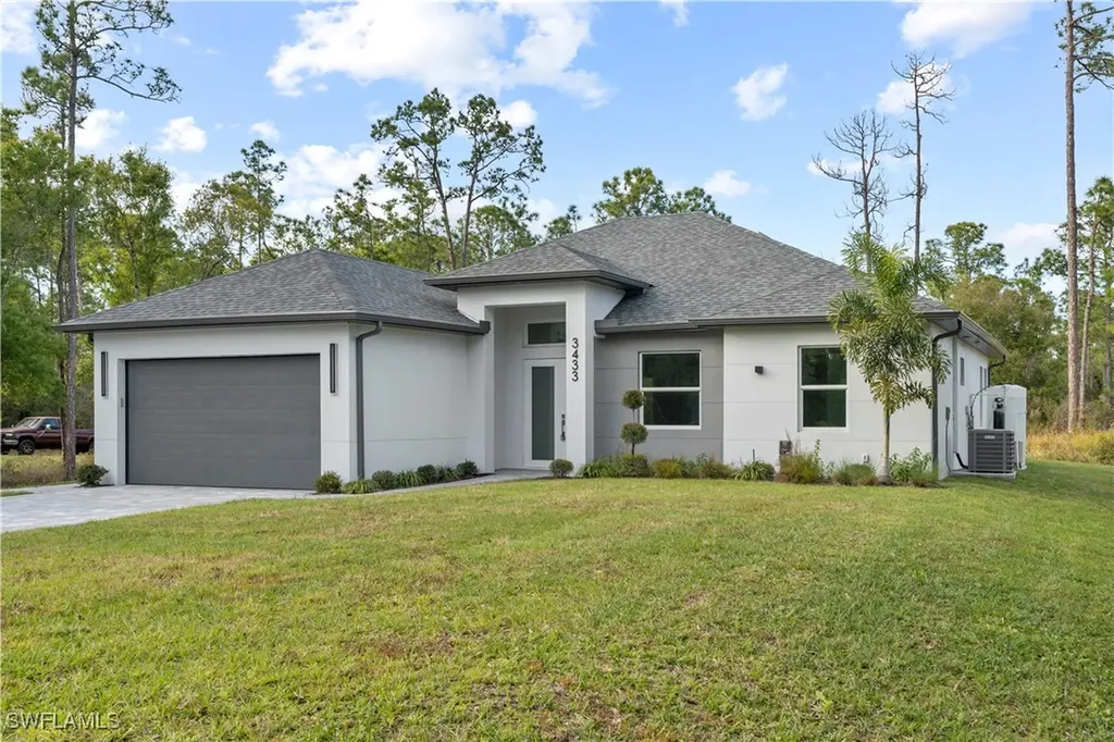 3433 66th Avenue NE Naples FL 34120